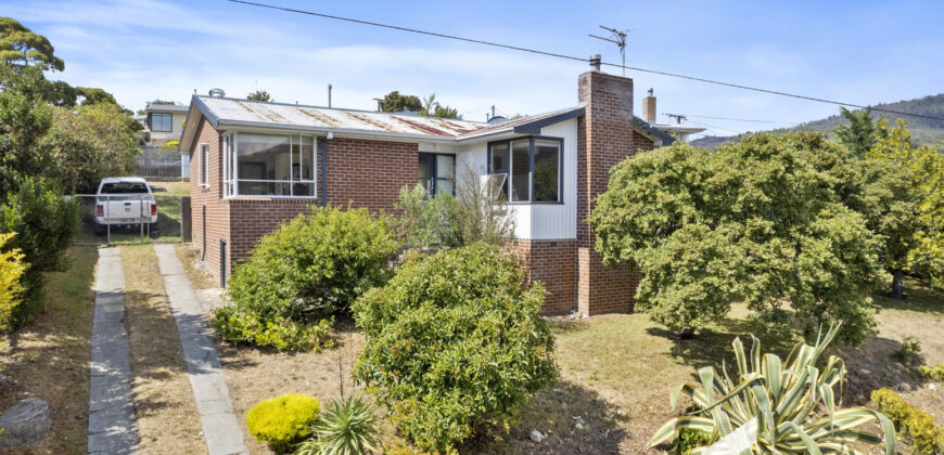 25 Bradfield St, Claremont TAS 7011