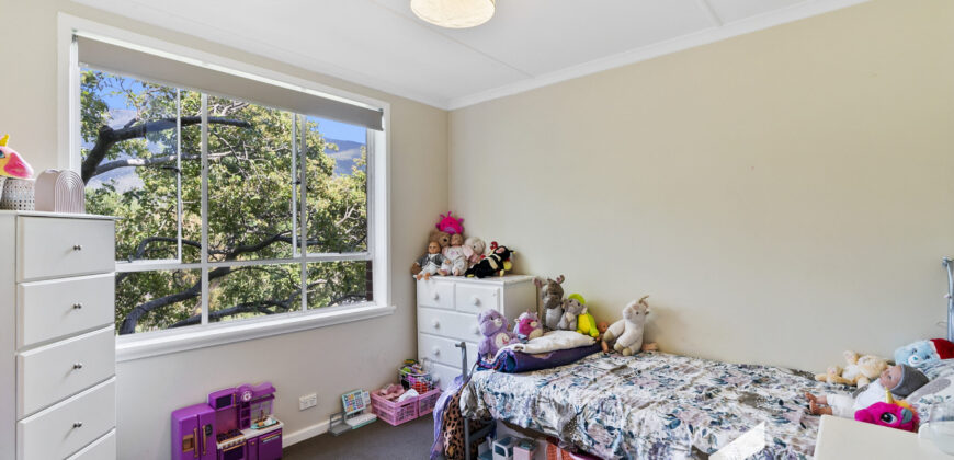 25 Bradfield St, Claremont TAS 7011