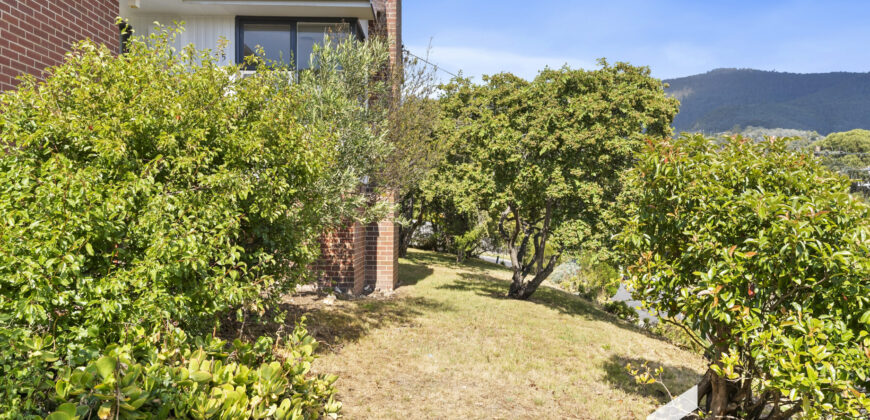 25 Bradfield St, Claremont TAS 7011