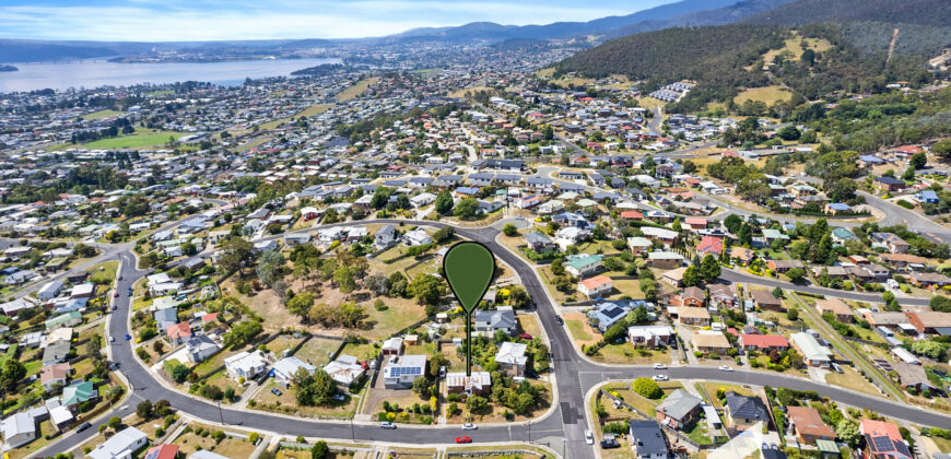 25 Bradfield St, Claremont TAS 7011