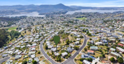 25 Bradfield St, Claremont TAS 7011