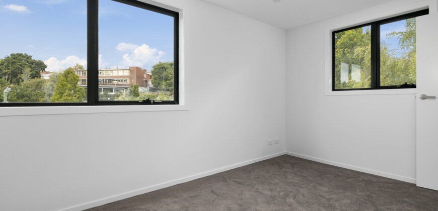 2/272 Bathurst Street, West Hobart TAS 7000