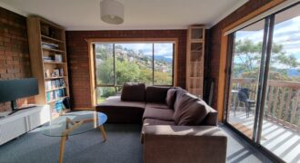 1/11 Aotea Rd, Sandy Bay TAS 7005