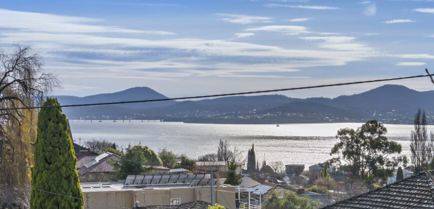 29 Willowdene Avenue, Sandy Bay TAS 7005