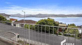 1/40 Broadwaters Pde, SANDY BAY TAS 7005