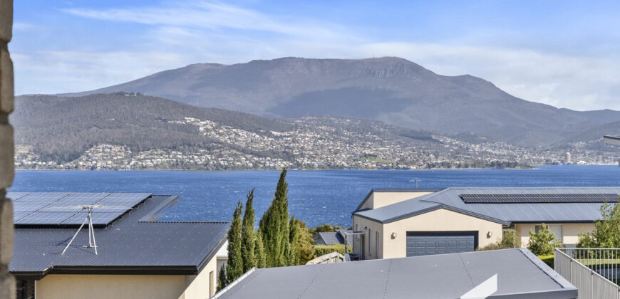 4 Endeavour Court, Tranmere TAS 7018