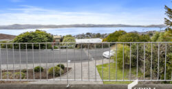 1/40 Broadwaters Pde, SANDY BAY TAS 7005