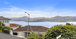 1/40 Broadwaters Pde, SANDY BAY TAS 7005
