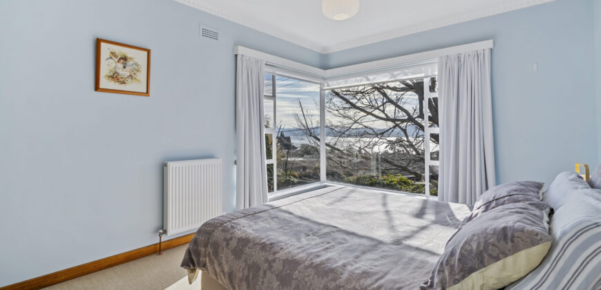 29 Willowdene Avenue, Sandy Bay TAS 7005
