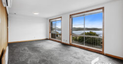 1/40 Broadwaters Pde, SANDY BAY TAS 7005