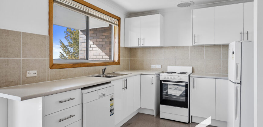 1/40 Broadwaters Pde, SANDY BAY TAS 7005