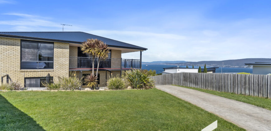4 Endeavour Court, Tranmere TAS 7018