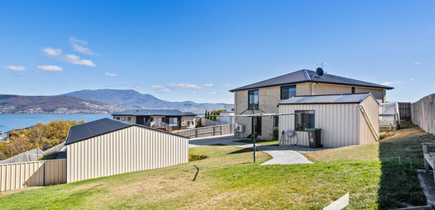 4 Endeavour Court, Tranmere TAS 7018
