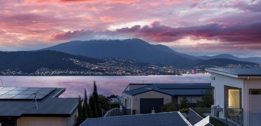 4 Endeavour Court, Tranmere TAS 7018