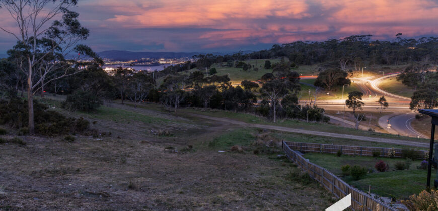 12 Hakea Dr, Tolmans Hill TAS 7007