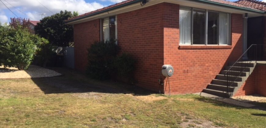 135 Flagstaff Gully Road, Lindisfarne, TAS 7015