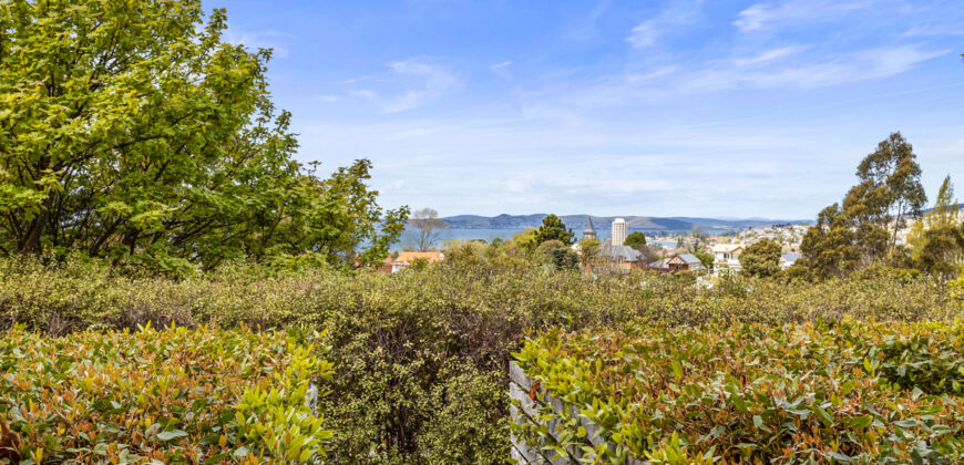 10/84 Upper Fitzroy Crescent, South Hobart TAS 7004