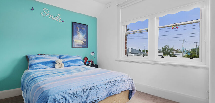 12 Braddon Avenue, SANDY BAY TAS 7005