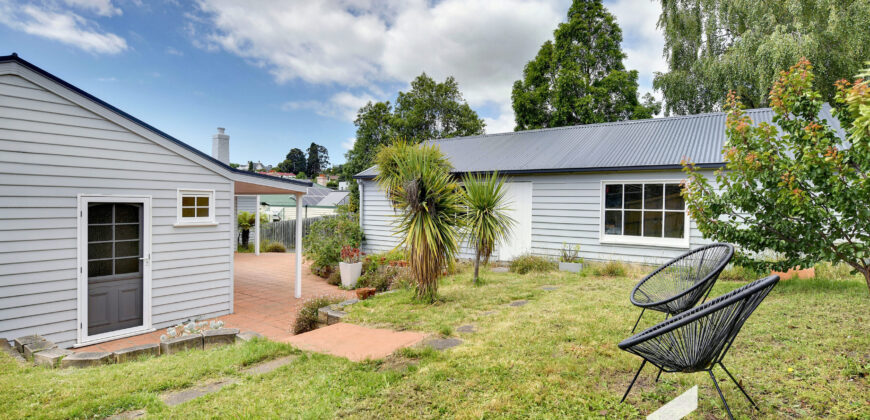 10 Courtney Street, Lenah Valley TAS 7008