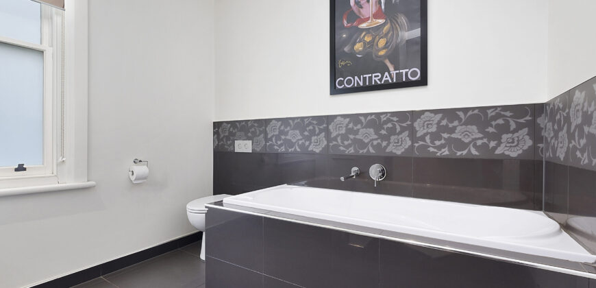 12 Braddon Avenue, SANDY BAY TAS 7005