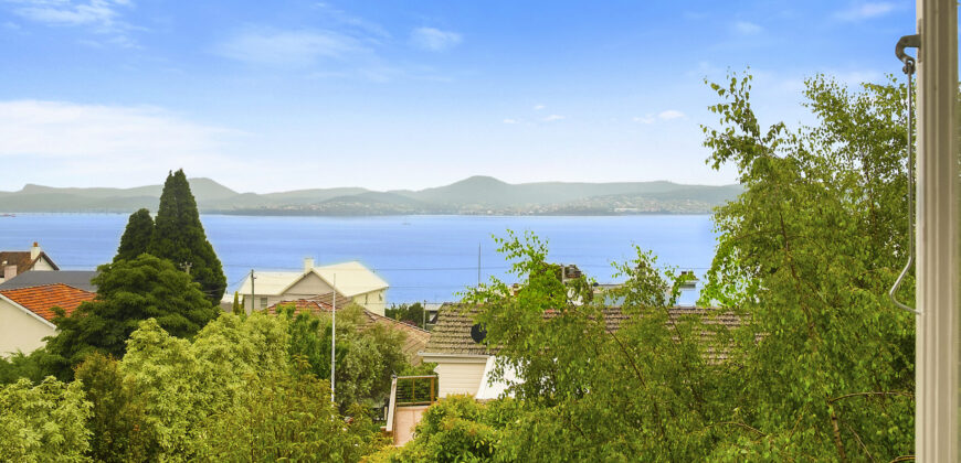 12 Braddon Avenue, SANDY BAY TAS 7005