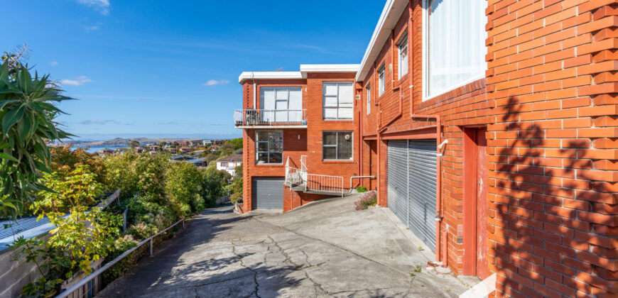 2/301 Churchill Avenue, SANDY BAY TAS 7005