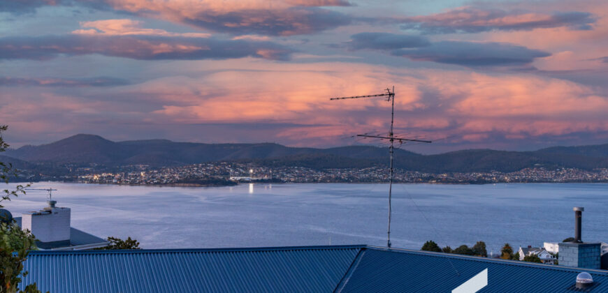 2/301 Churchill Avenue, SANDY BAY TAS 7005