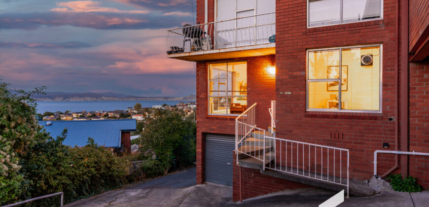 2/301 Churchill Avenue, SANDY BAY TAS 7005