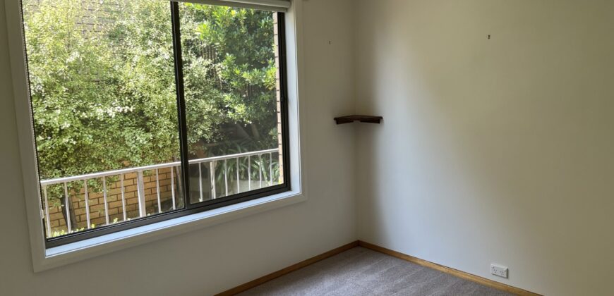 2/11 Lachlan Drive, Mount Nelson TAS 7007