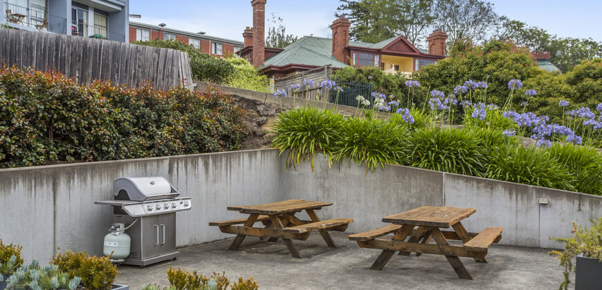 6/84 Upper Fitzroy Crescent, South Hobart Tas 7004