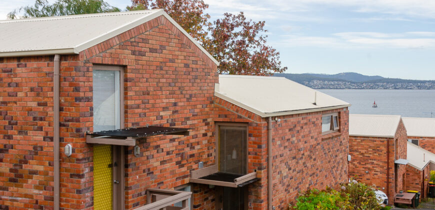 1/674 Sandy Bay Road, SANDY BAY TAS 7005