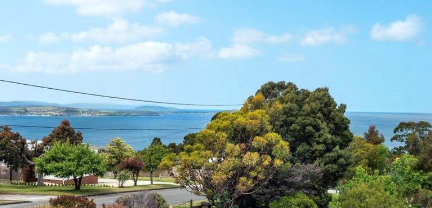 30 Lynden Road, Bonnet Hill TAS 7053