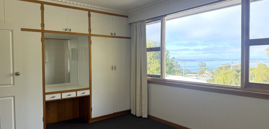 1 Atunga Street, Taroona TAS 7053