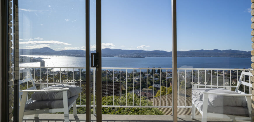 2/14 Cartela Street, Sandy Bay TAS 7005