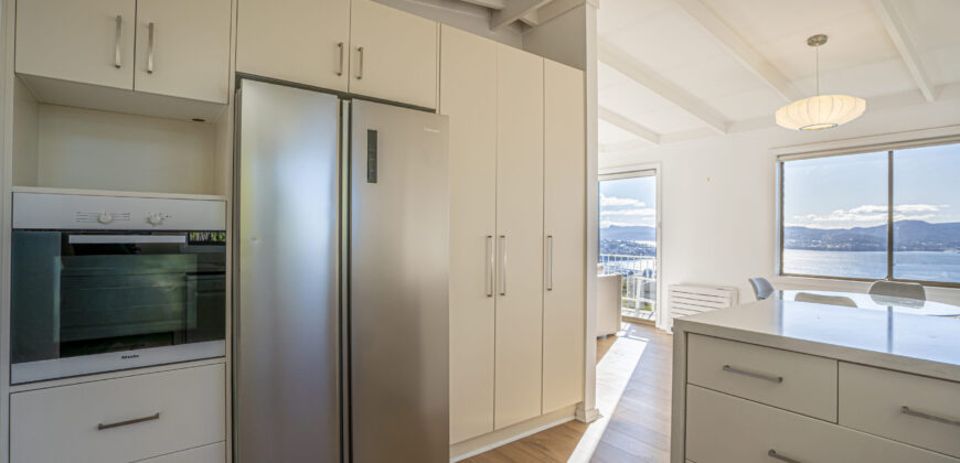 2/14 Cartela Street, Sandy Bay TAS 7005