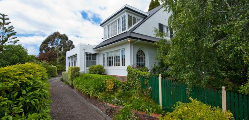 10A Mawhera Avenue, Sandy Bay Tas 7005
