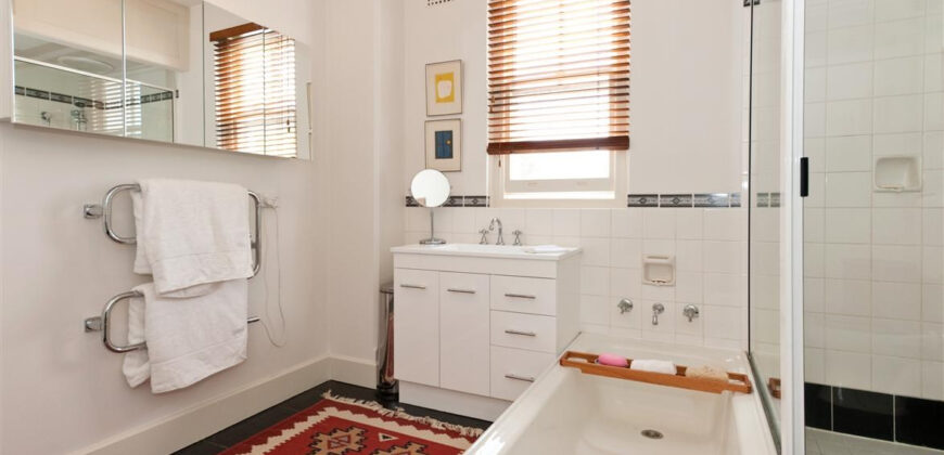 10A Mawhera Avenue, Sandy Bay Tas 7005