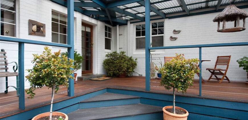 10A Mawhera Avenue, Sandy Bay Tas 7005