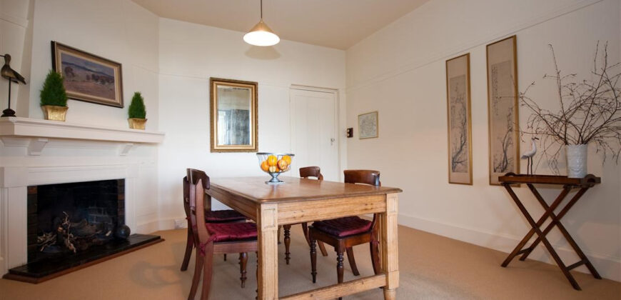 10A Mawhera Avenue, Sandy Bay Tas 7005