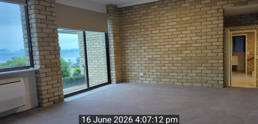 2/14 Cartela Street, Sandy Bay TAS 7005