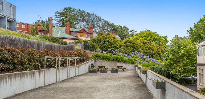 5/84 Upper Fitzroy Crescent, South Hobart Tas 7004