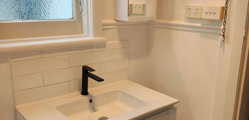 Conveniently Located Character Cottage