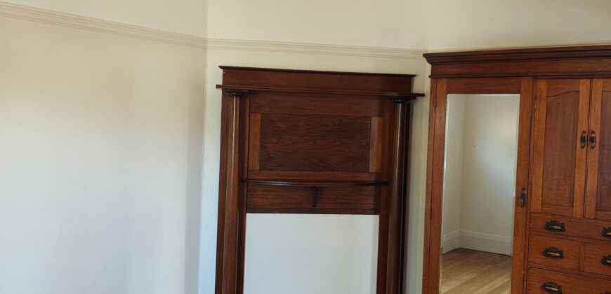 Conveniently Located Character Cottage