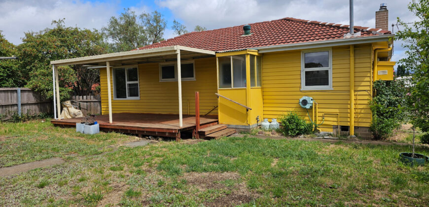 8 Middle Rd, New Norfolk TAS 7140