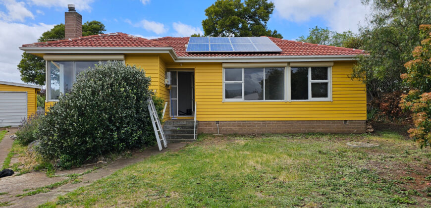 8 Middle Rd, New Norfolk TAS 7140