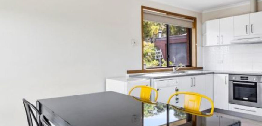 63 Tingira Road, Blackmans Bay TAS 7052