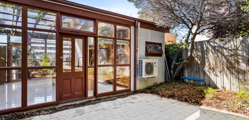 3/5 Clare Street, New Town TAS 7008