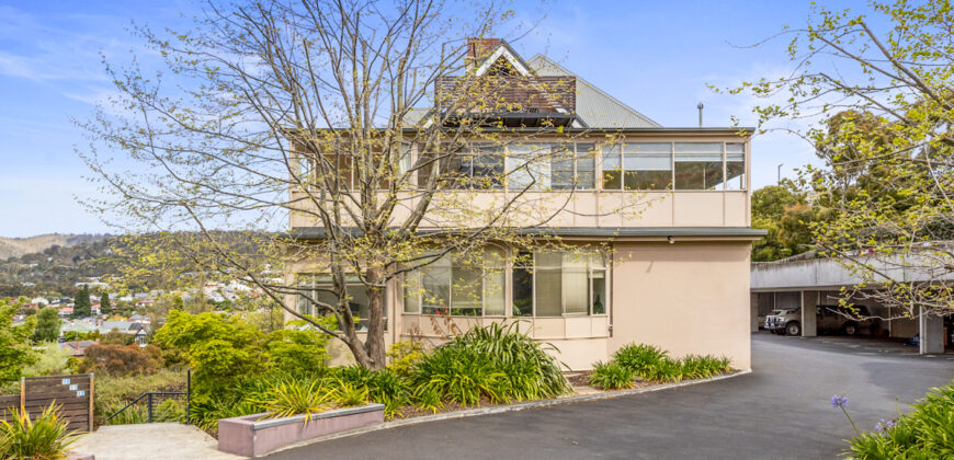 11/84 Upper Fitzroy Crescent, South Hobart Tas 7004
