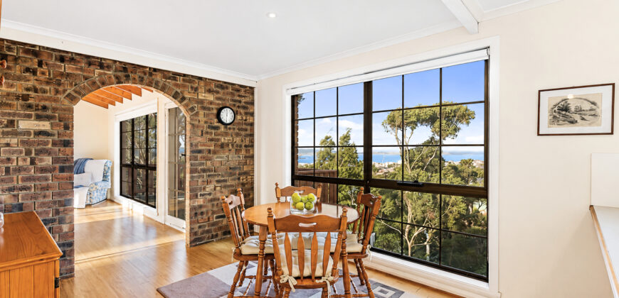 8 Dewrang Place, MOUNT STUART TAS 7000