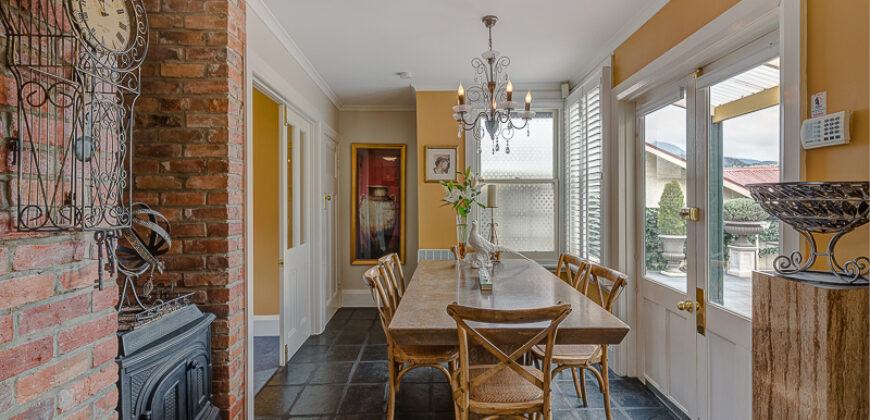 The Stables – Historic Chard, City Views and Exceptional Lifestyle